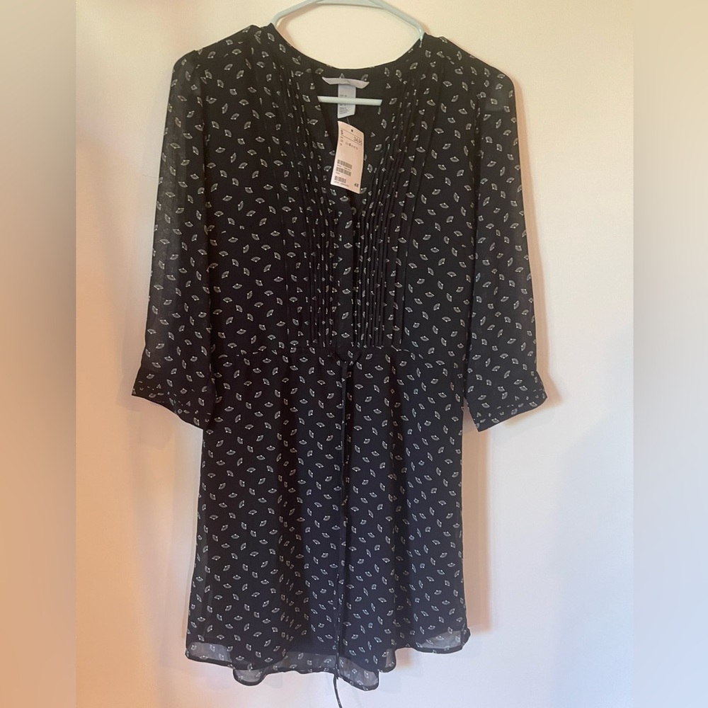 H&M Elegant Black Dress with Subtle White Design